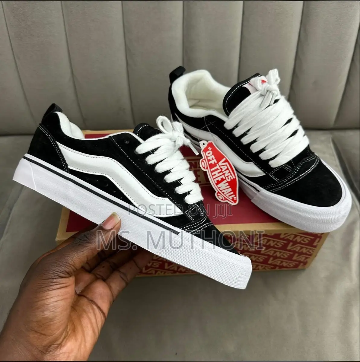 Vans Knu Skool Sneakers in Black/True White Size :38-45