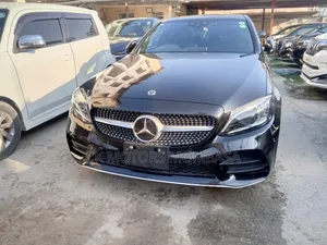 Mercedes-Benz C200 2019 Black
