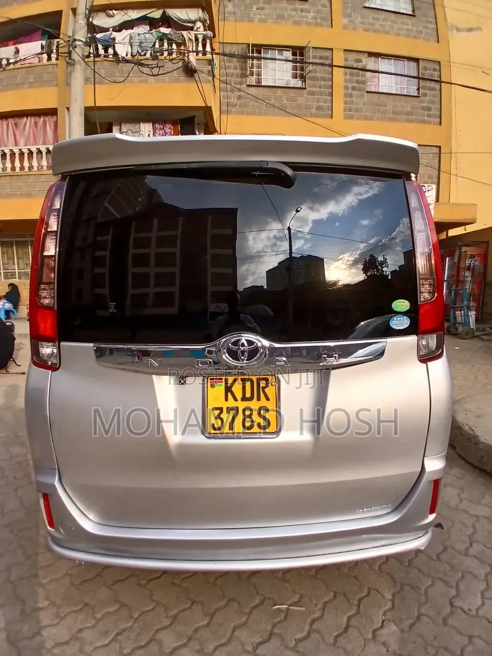 Toyota Noah 2017 Silver