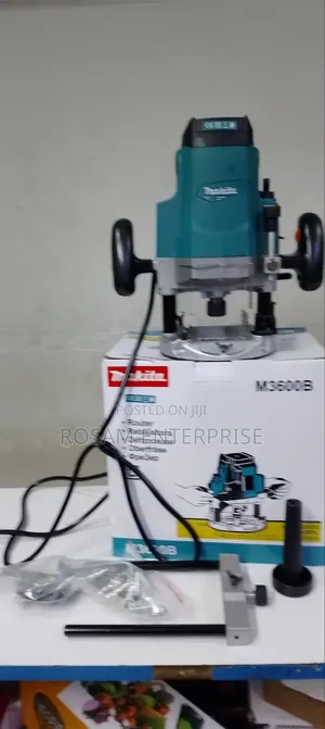 Makita M3600B Plunge Router.