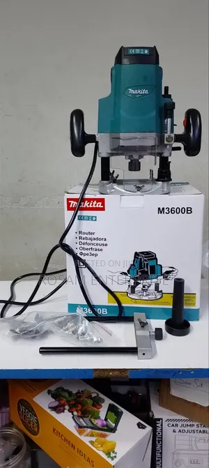 Wood Router Makita