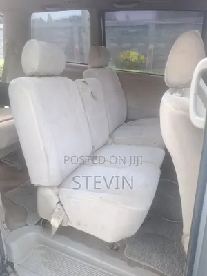 Toyota Noah 2003 Silver