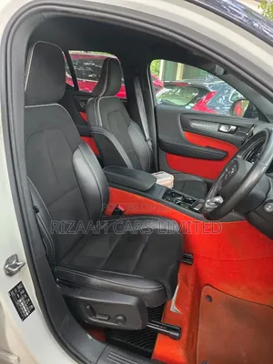 Volvo XC40 2021 White