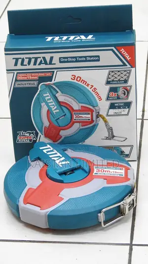 TOTAL 30m Steel Measuring Tape Fast Rewind Construction.