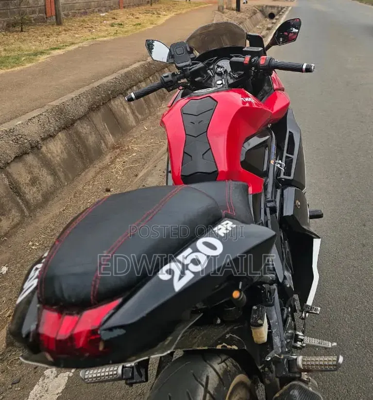 Taro GP1 250R 2023 Red