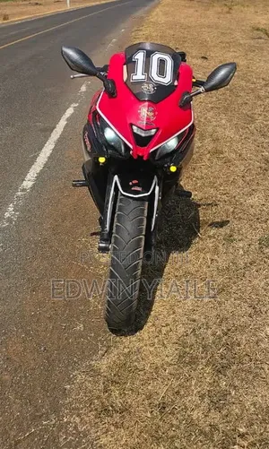 Taro GP1 250R 2023 Red