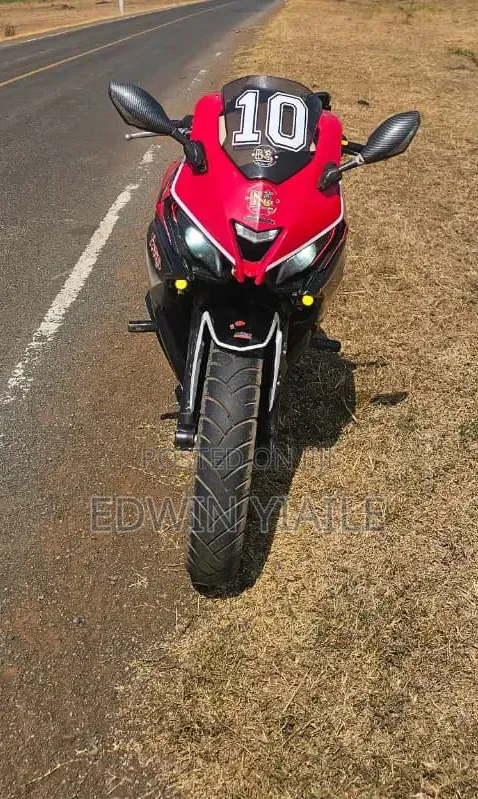 Taro GP1 250R 2023 Red