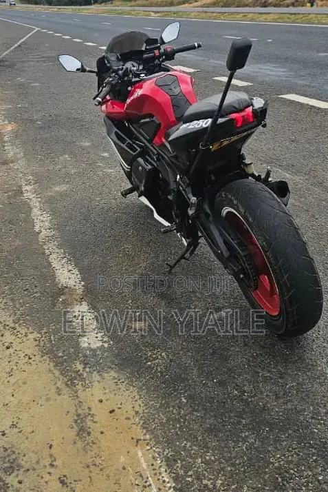 Taro GP1 250R 2023 Red