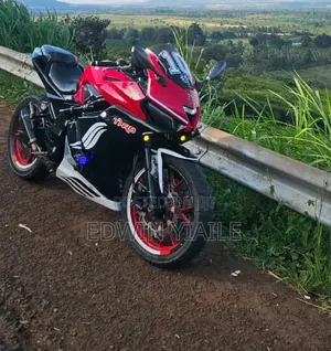 Taro GP1 250R 2023 Red