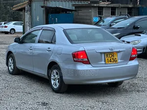 Toyota Axio 2010 Silver
