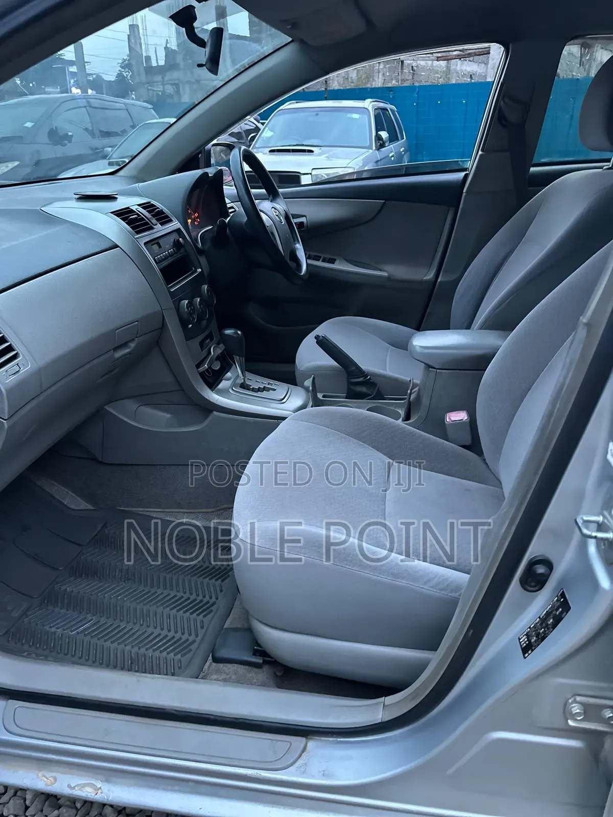 Toyota Axio 2010 Silver