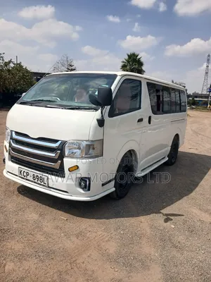 Toyota HiAce 2012 White