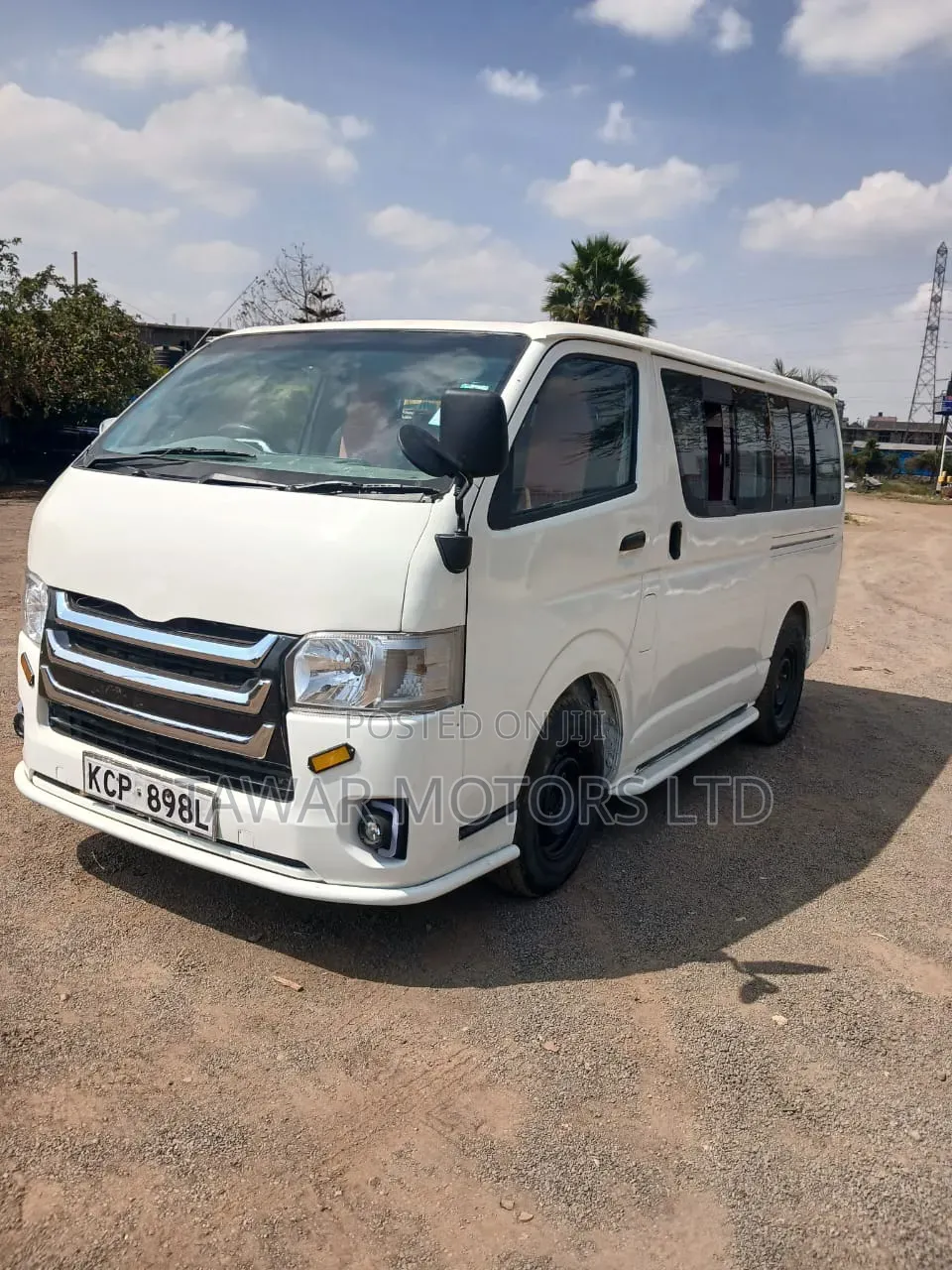 Toyota HiAce 2012 White