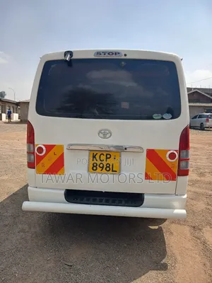 Toyota HiAce 2012 White