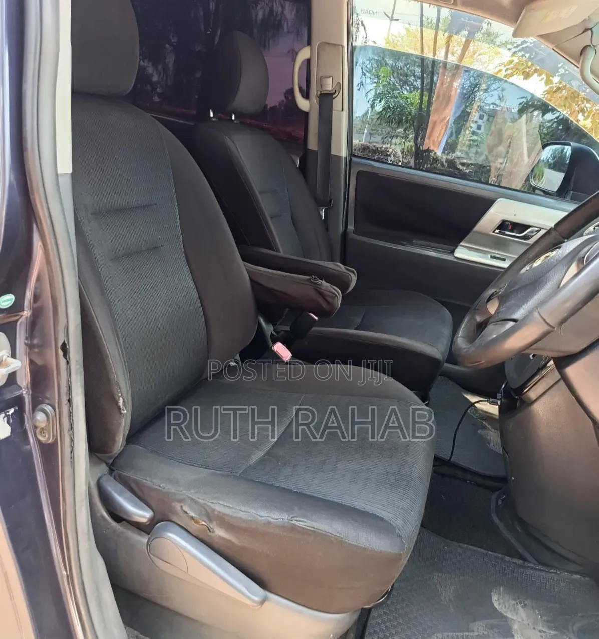 Toyota Voxy 2009 Blue