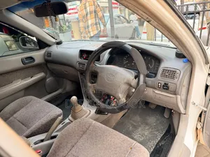 Toyota Corolla 1997 White