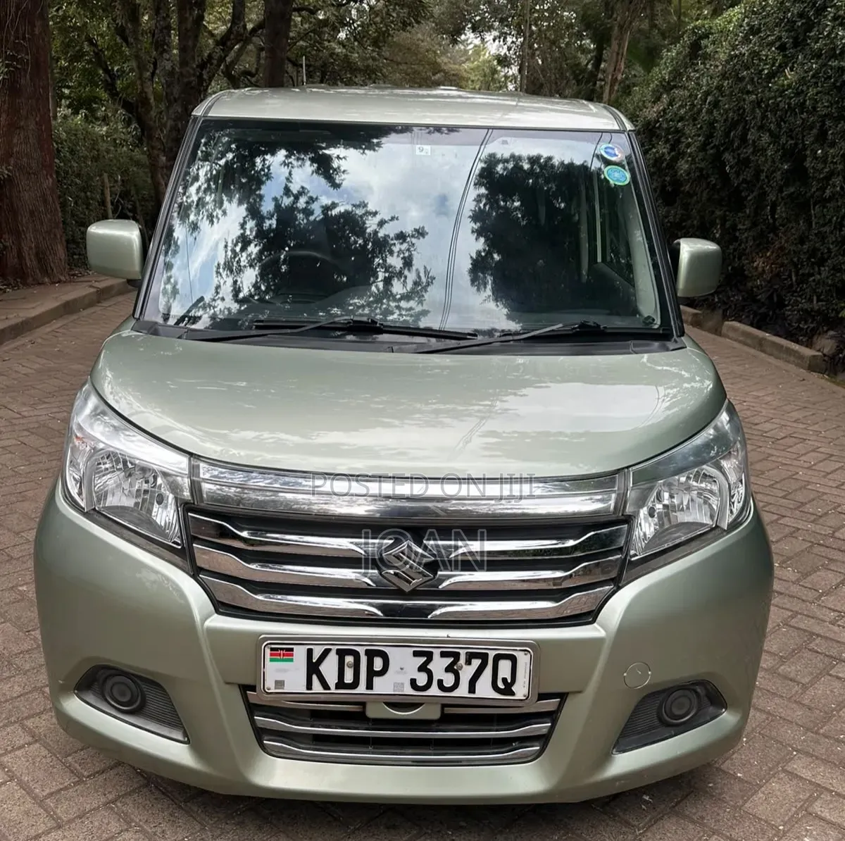 Suzuki Solio 2017 Green