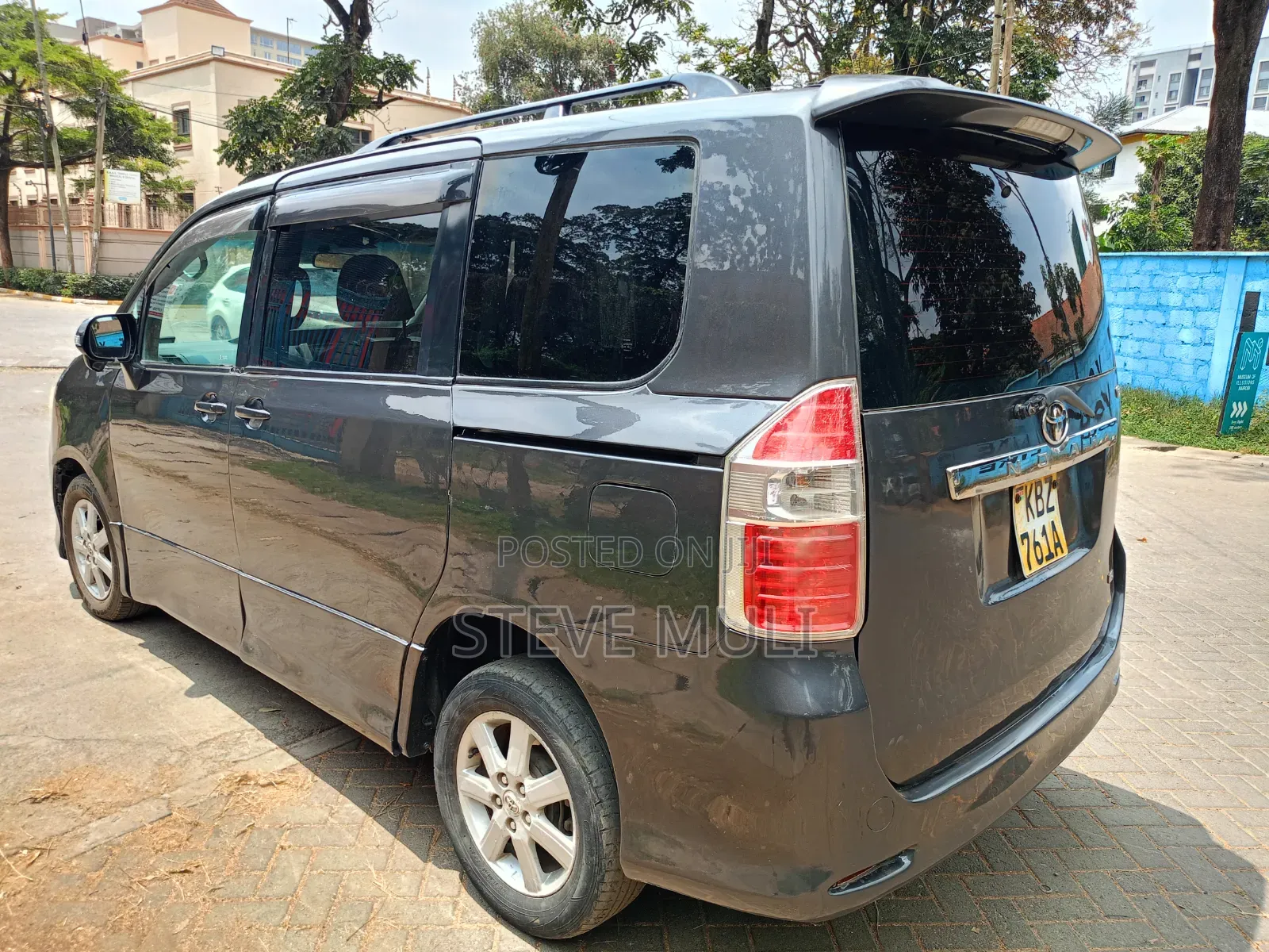Toyota Noah 2008 Gray