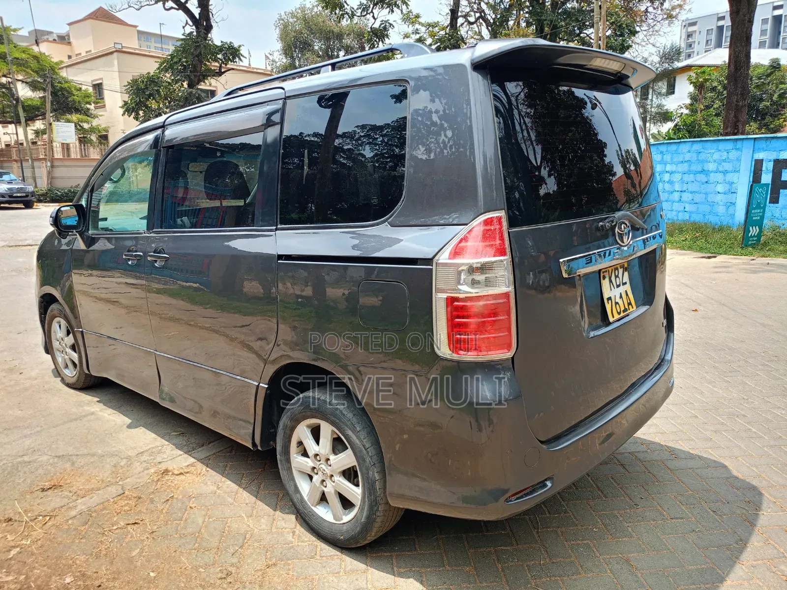 Toyota Noah 2008 Gray