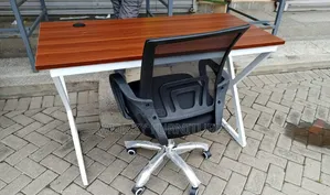 Modern Office Desk Adjustable Mesh Chair