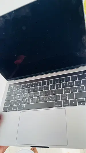 Laptop Apple MacBook Pro 2018 8GB Intel Core i5 SSD 256GB