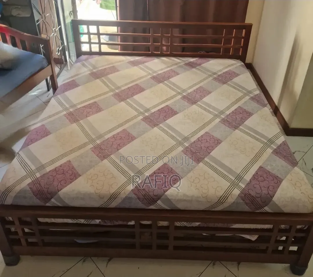 Solid Mvule Wood 5x6 Bed + Silentnight Zuri Spring Mattress