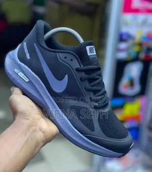 Nike Zoom 
Best for Gym 
Size 40— 45 KSH 2400 !!