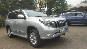 Toyota Land Cruiser Prado 2011 Silver