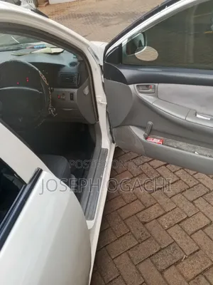 Toyota Corolla 140i 2008 White