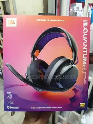 JBL Quantum 650 Wireless Gaming Headset Detachable Boom Microphone.