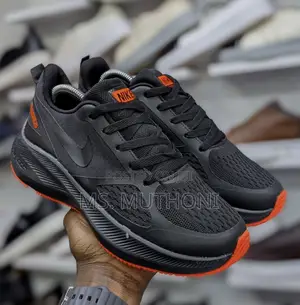 Nike Airmax Zoom Cushioned Sole Size 40-45