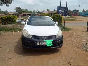 Nissan Advan 2014 White
