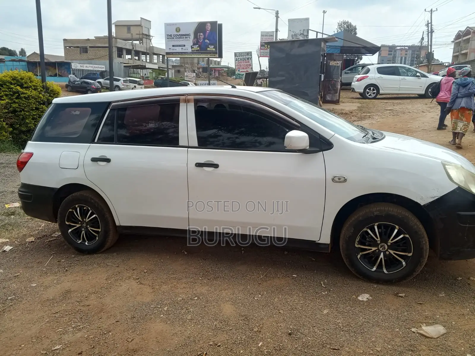 Nissan Advan 2014 White
