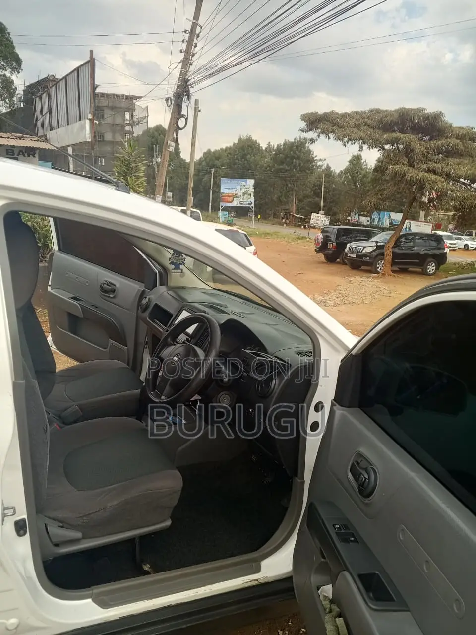 Nissan Advan 2014 White