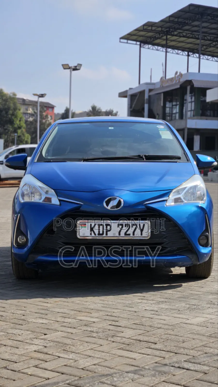 Toyota Vitz 2017 Blue