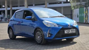 Toyota Vitz 2017 Blue