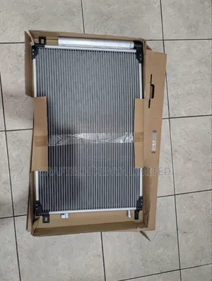 RAV4 2019 Engine and Air Conditioning Radiator