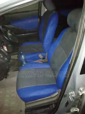 Toyota Ractis 2010 Silver