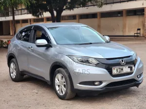 Honda Vezel 2015 Silver