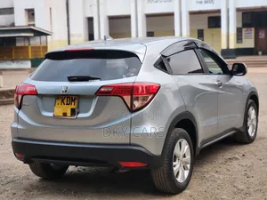 Honda Vezel 2015 Silver