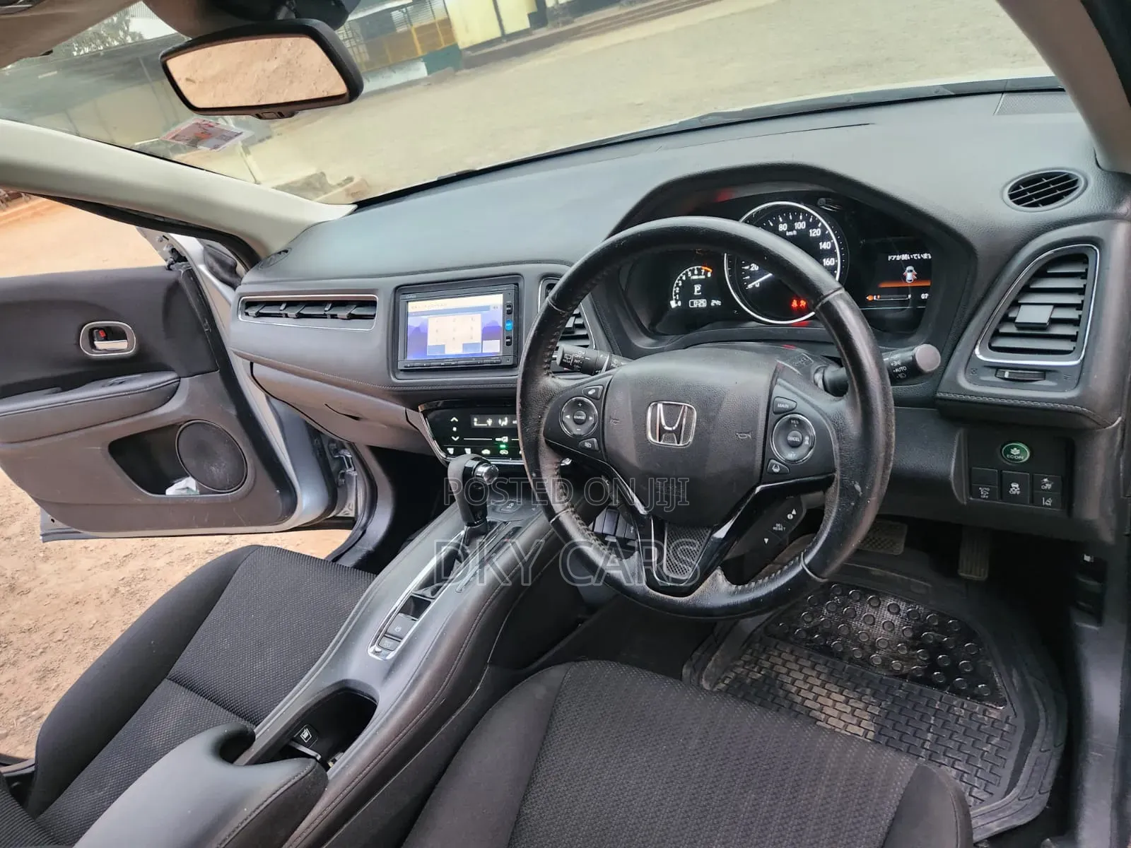 Honda Vezel 2015 Silver
