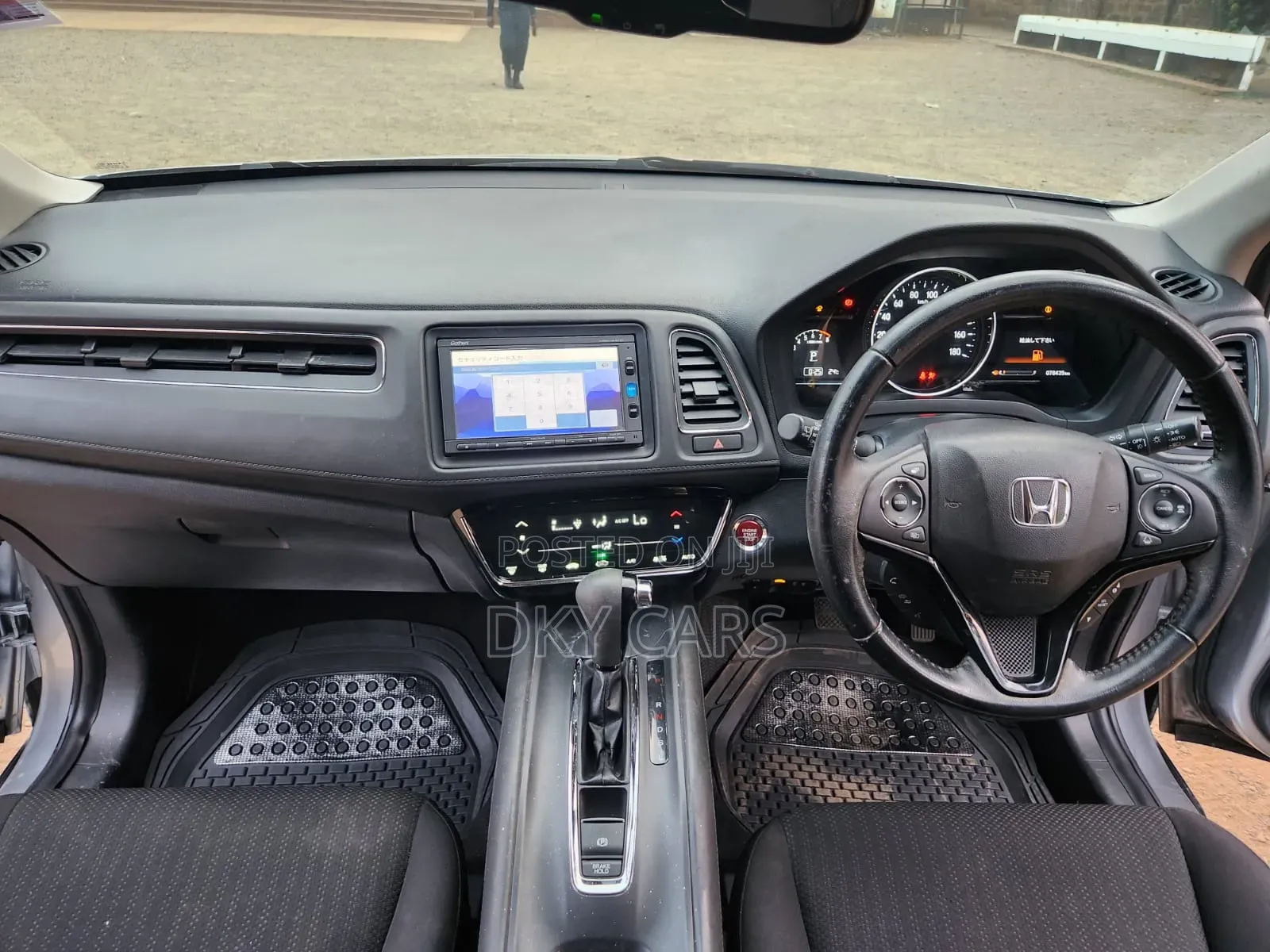 Honda Vezel 2015 Silver