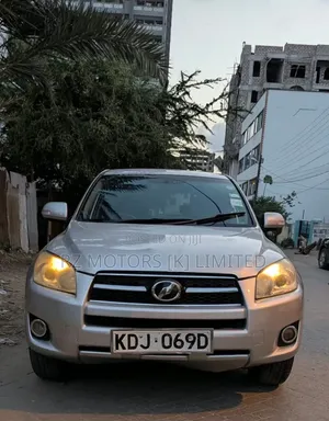 Toyota RAV4 2016 Silver