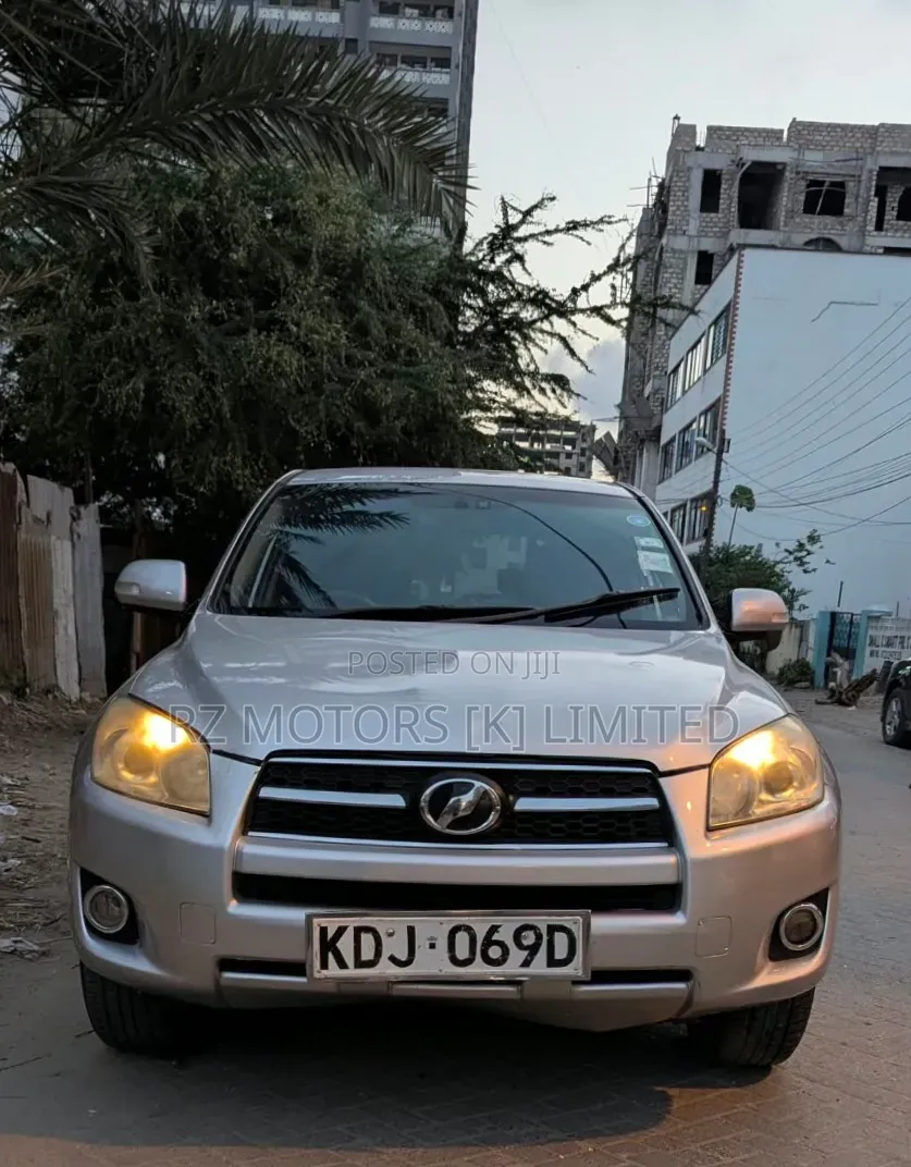 Toyota RAV4 2016 Silver