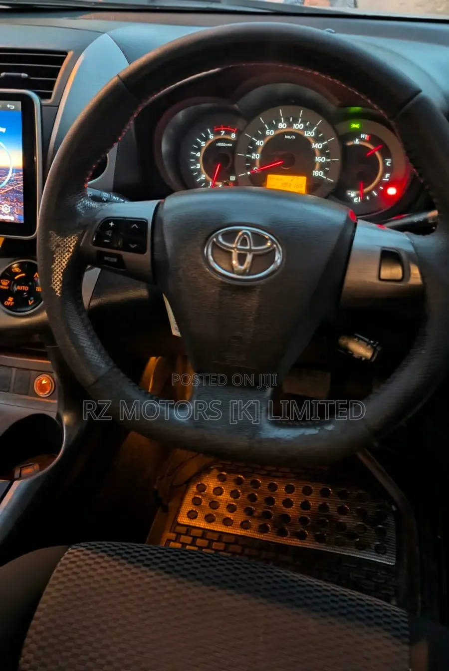 Toyota RAV4 2016 Silver