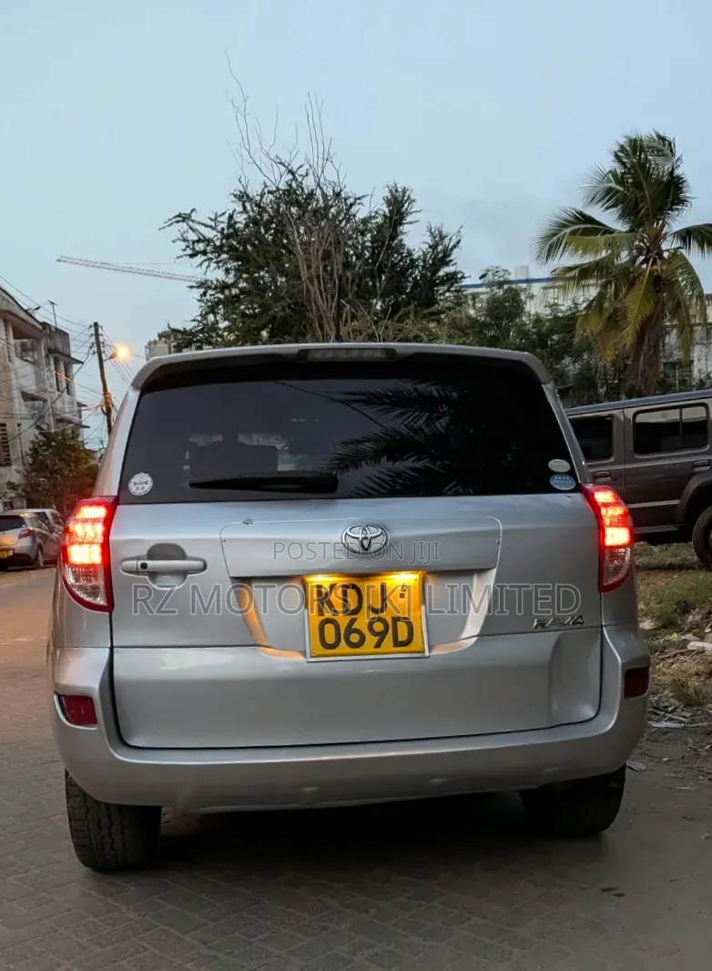 Toyota RAV4 2016 Silver
