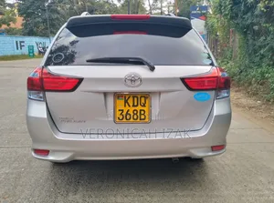 Toyota Corolla Fielder 2016 Silver
