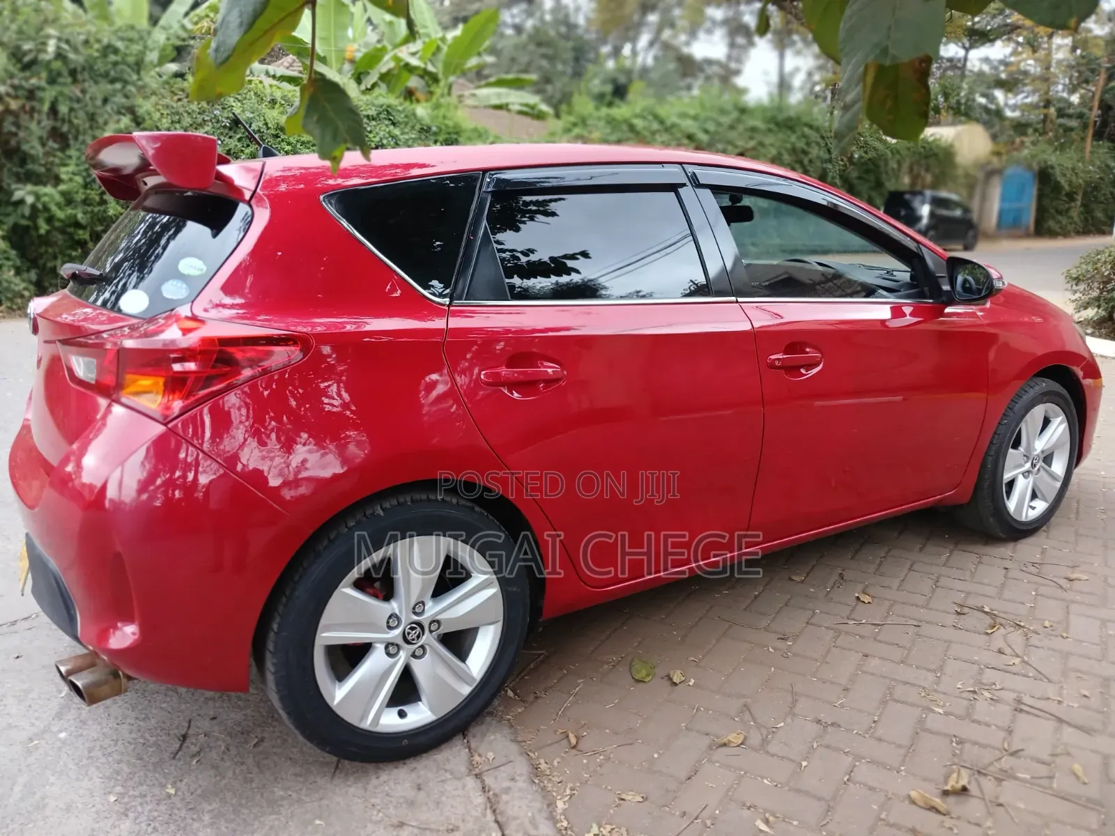 Toyota Auris 2014 Red