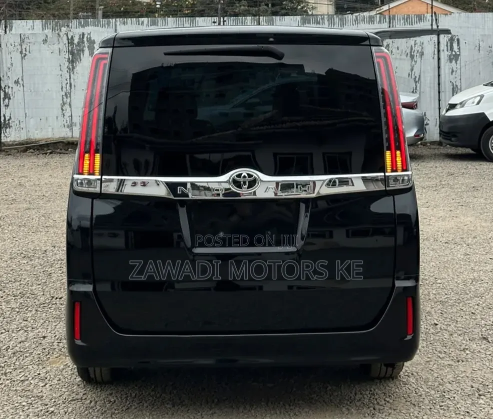 Toyota Noah 2020 Black