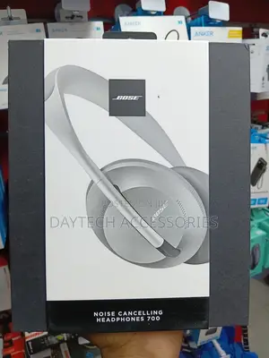These Are Bose Noise Cancelling Headphones 700